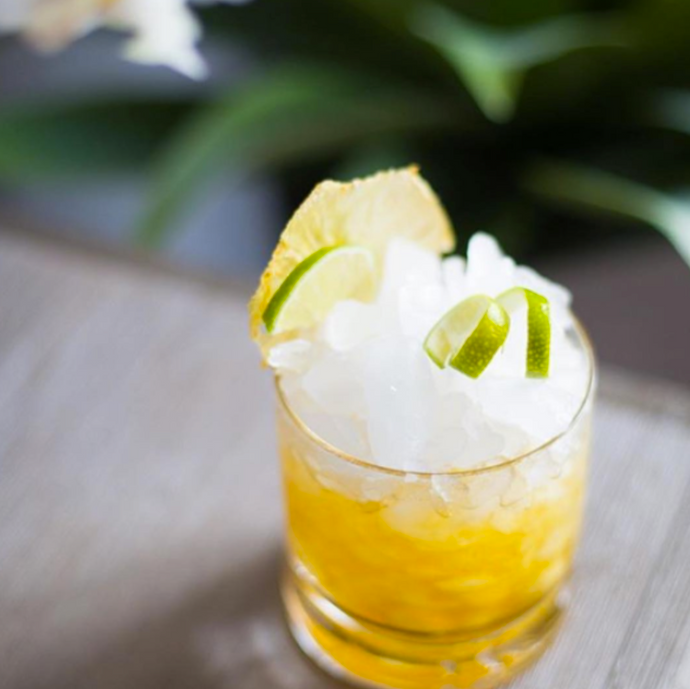 PINEAPPLE RUM PUNCH